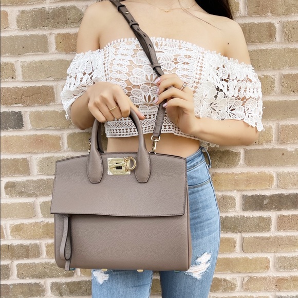 Salvatore Ferragamo Studio Bag Leather Satchel - Picture 12 of 14